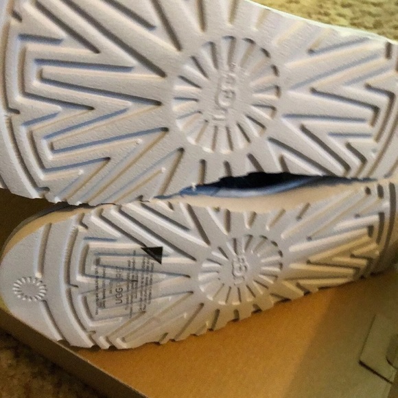 Silver Sparkly Uggs - Picture 2 of 5